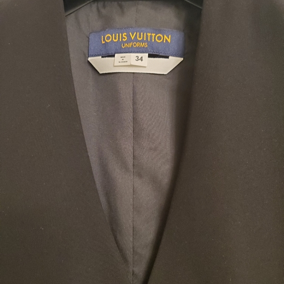 Louis vuitton vest uniforms - Picture 3 of 9